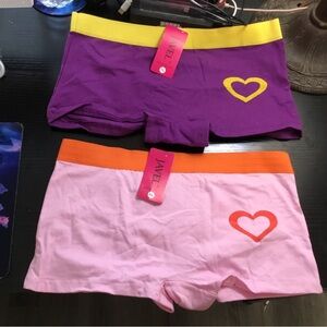 (165) Women’s Javelin Heart-Print Cotton Stretch Shorts - Purple & Pink